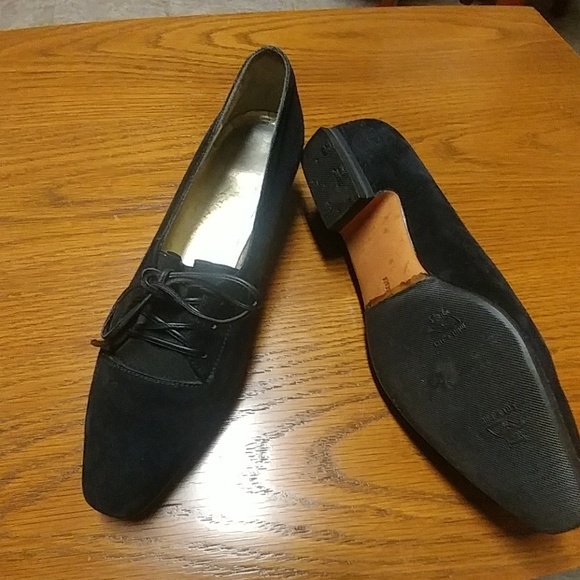 ferragamo ladies shoes